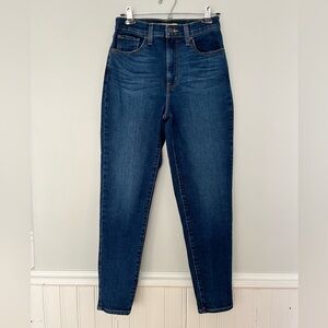 Levi’s High Waisted Mom Jeans, Size 27